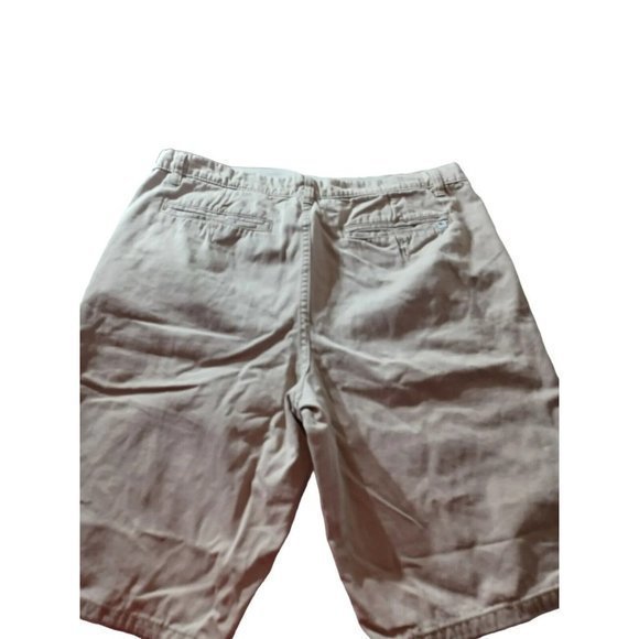 Men's Khaki Color DC Brand Shorts Size 36 - Picture 2 of 6